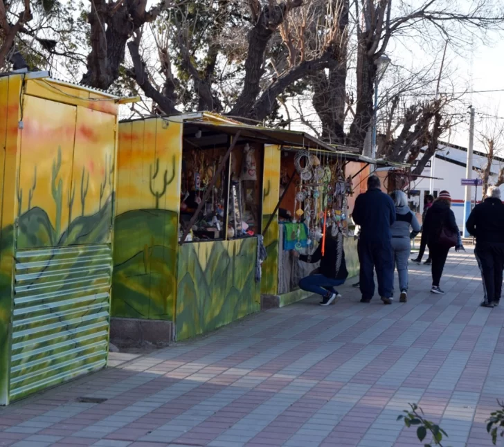 Tras la flexibilización de medidas, realizarán ferias de artesanos en al menos 9 comunas