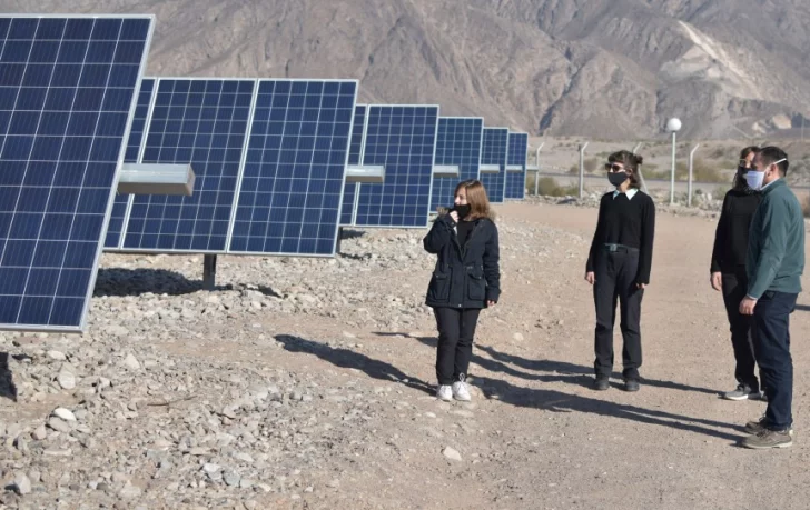 Hay nueve proyectos de energía solar frenados por la crisis sanitaria