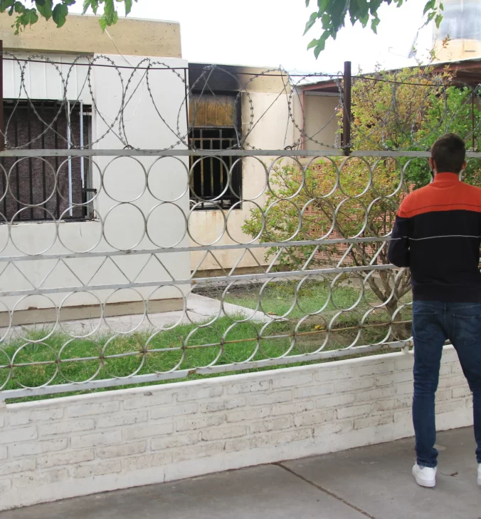 Queman parte de una casa de un barrio chimbero, ¿fue para echar a usurpadores?