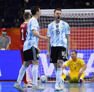 Argentina ganó y avanzó a Octavos