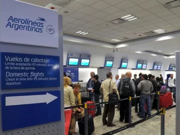 Massa analiza una fuerte suba del dólar turista por el Mundial