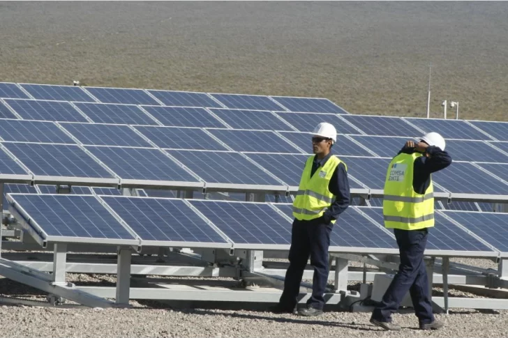 Proyecto de energía solar creará 300 puestos de trabajo y abastecerá a 136.000 familias