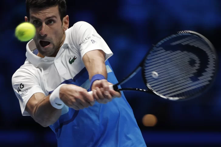 Djokovic ya está en semifinales de Turín