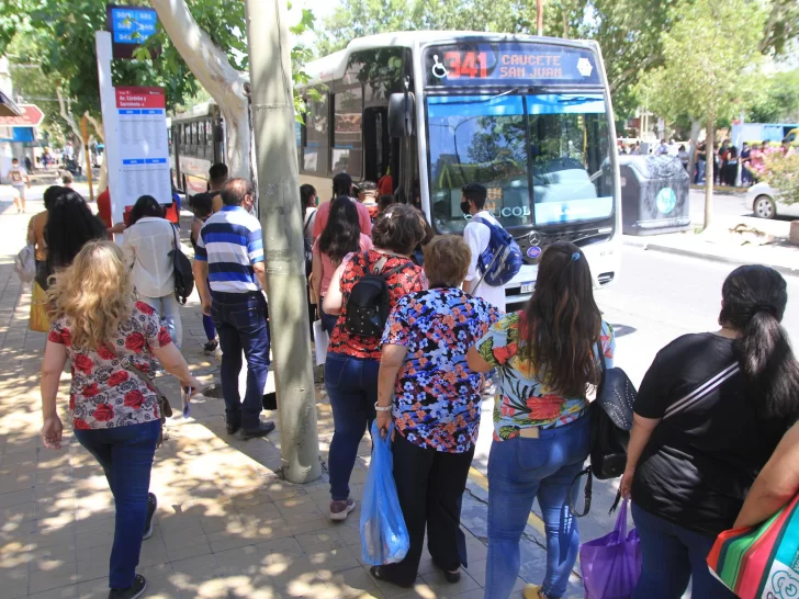 Trabajo dictó la conciliación obligatoria y se levantó el paro de transporte de este martes