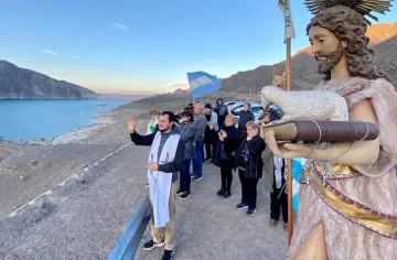 San Juan Bautista peregrinó 2 horas para pedir más agua