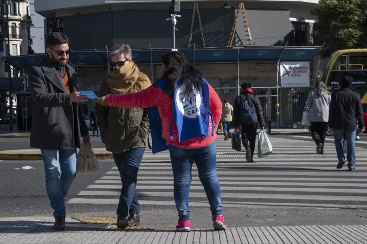 Piqueteros avanzaron en las calles por la renta inesperada