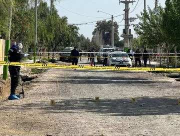 Dos hermanos mataron de cinco puntazos a un joven rival con el que tenían problemas