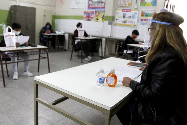 Rotarán a los docentes y en 2021 les darán clases a los mismos alumnos que este año