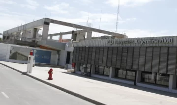 Luego de dos parates, se reactiva la remodelación del aeropuerto y queda un 82%