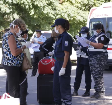 Repatriados: el aislamiento en hoteles seguirá unos meses más