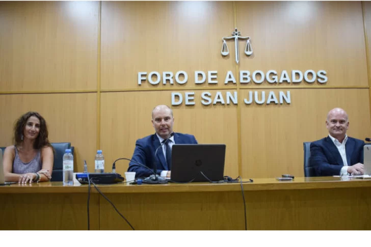 Con una puja política detrás, los abogados eligen autoridades del Foro