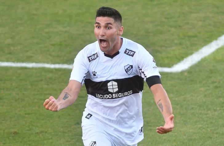 El mejor inicio para Platense en su regreso a Primera