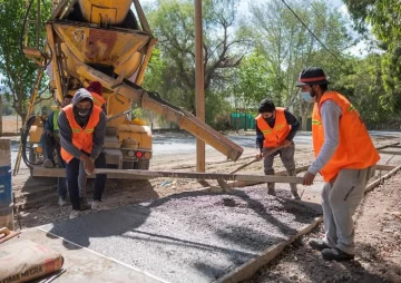 Municipios, con ayuda para conseguir el dinero del fondo para obras