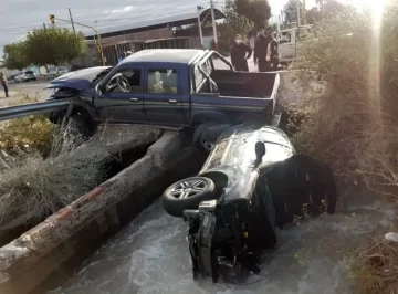 Chocaron y uno fue a parar a un canal