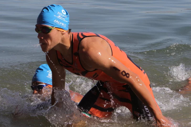 El Triatlón copa la mañana por cuarto año