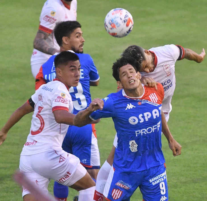 Huracán cortó la racha pero sigue sin ganar