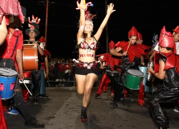 No baja la fiebre carnavalera en San Martín