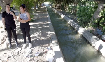 Una nena de 3 años cayó a un canal frente a su casa, fue arrastrada más de 2 km y murió