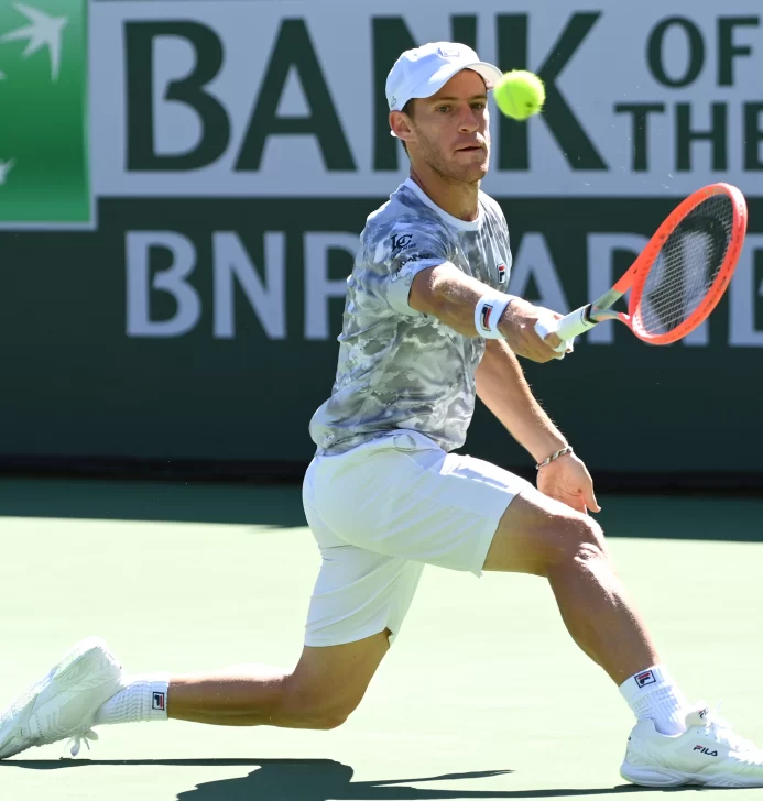 Schwartzman busca su quinto título ante Sinner en Amberes