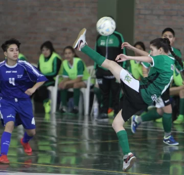 Comienzo del torneo de la Capital