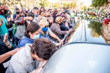 Todo Junín salió a las calles para despedir con dolor a Mario Meoni