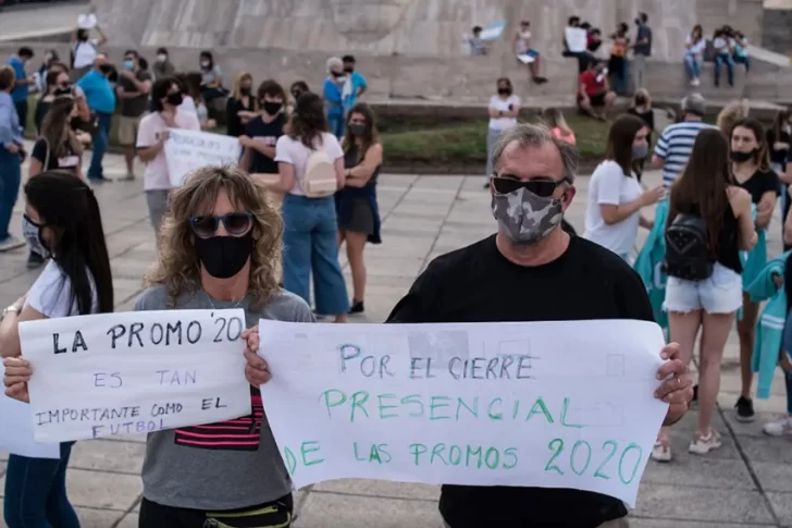 Los porteños y rosarinos marcharon por las clases