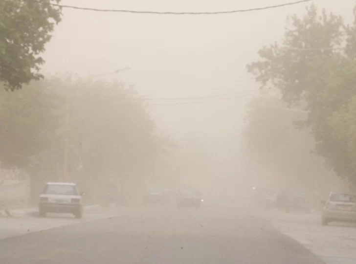 Temor y daños por ráfagas de 70 km/h