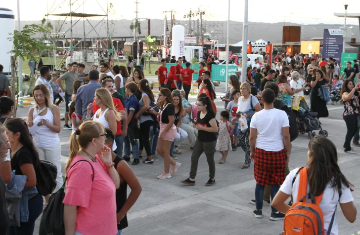 Los tempraneros disfrutaron de cada stand