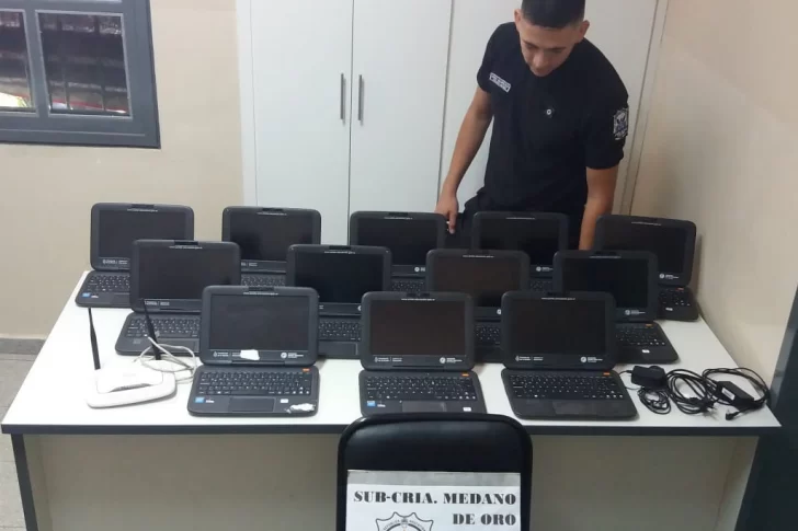 Un alumno resultó ser uno de los ladrones del robo de 12 netbooks en una escuela