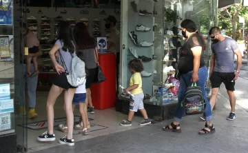 Una de las 2 cámaras de comercio ve con buenos ojos el horario de corrido