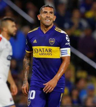 Primero, Tevez y Zárate