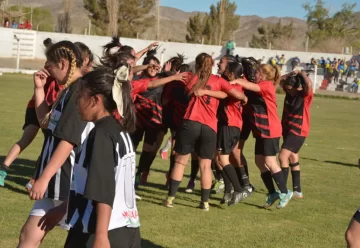 Sportivo Iglesia y Bella Vista definirán el Torneo Femenino