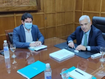 El ministro de Agricultura nacional prometió brindar asistencia para la Mesa del Agua