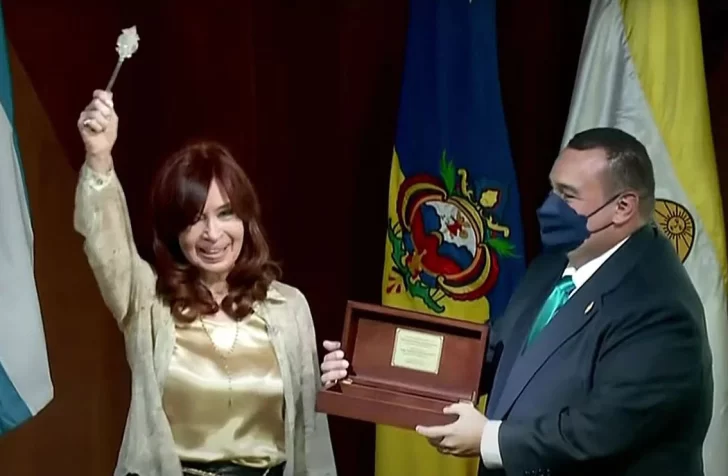 Desde Honduras CFK renovó sus críticas al Fondo y a la Justicia