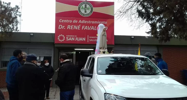 Sin procesión, tres caravanas con la Virgen de Fátima llevarán su bendición a la gente