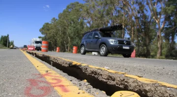 Harán un arreglo provisorio en las grietas de la Ruta 40 hasta que esté la autopista