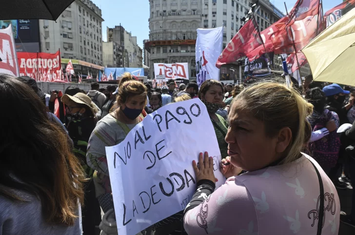 Llegó el día D con el Fondo y el Gobierno duda entre pagar o no