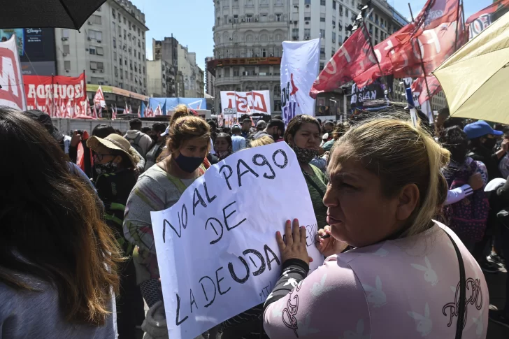 Llegó el día D con el Fondo y el Gobierno duda entre pagar o no