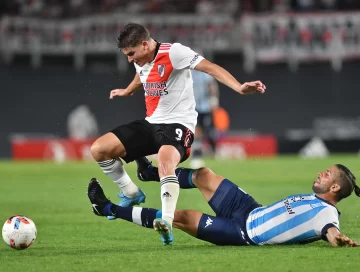 River se quedó y Racing lo aprovechó