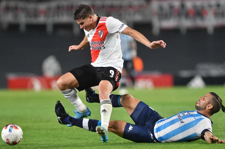 River se quedó y Racing lo aprovechó