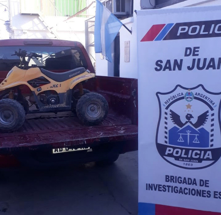 Roban un cuatriciclo y lo esconden