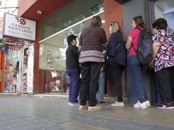 Cambio Santiago: dicen que se va de Mendoza y San Juan