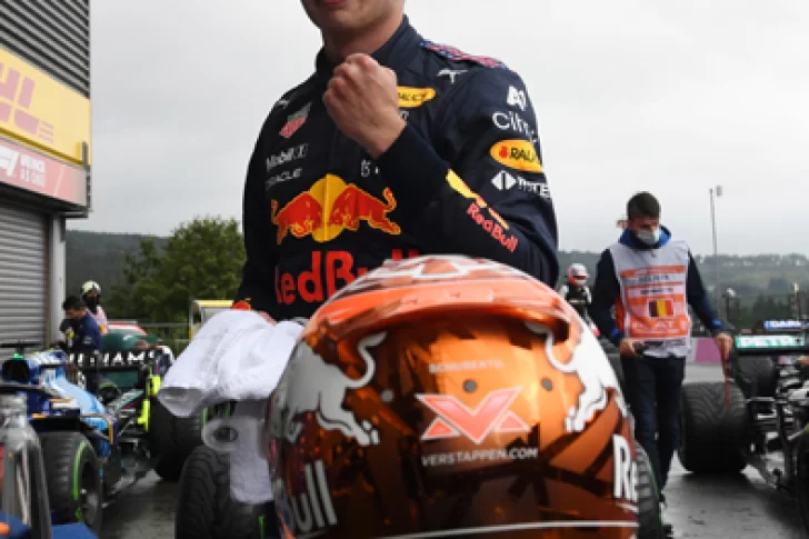 Verstappen, bajo la lluvia