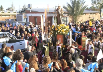 Realizarán una peregrinación, un desfile y hasta una bicicleteada por San Antonio