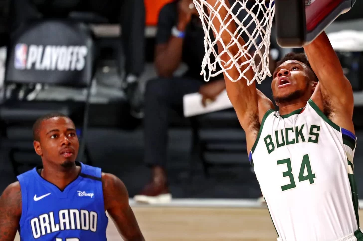 Milwaukee Bucks salió a definir la serie con todo