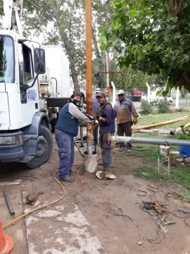 Agua potable: uniones vecinales alertan que bajaron las napas y peligra el servicio