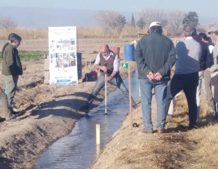 Productores coinciden que no es justa ni legal la idea de tarifa unificada para regar