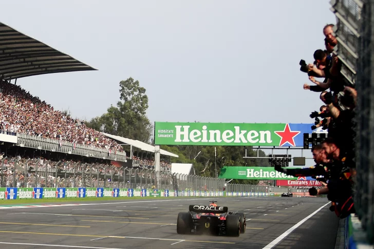 Nuevo festejo y récord de triunfos para Verstappen