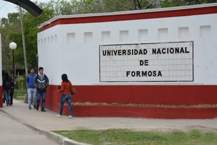 Aprobó 8 materias en 2 semanas y ahora la justicia investiga el “milagro” académico