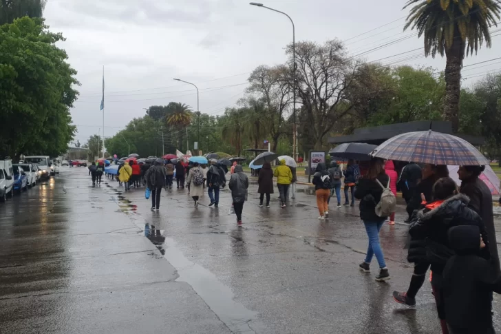 Los docentes decidieron “por amplia mayoría” ir hoy a paro y suman 6 días sin clases